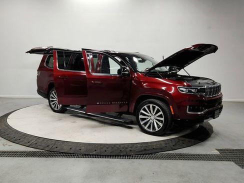 Used 2023 Jeep Grand Wagoneer L Series II image 9
