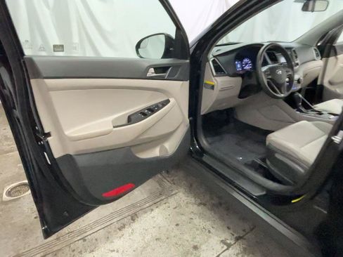 Used 2018 Hyundai Tucson SE AWD/4WD image 27