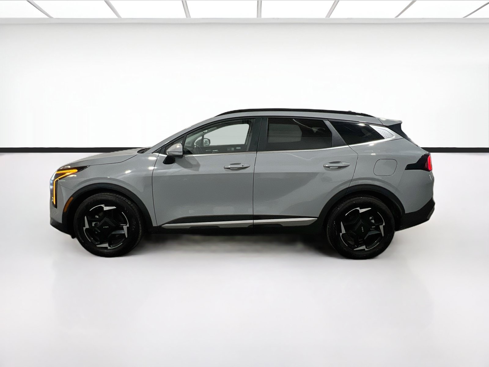 Used 2026 Kia Sportage EX w/ EX Panorama Roof Package FWD image 23