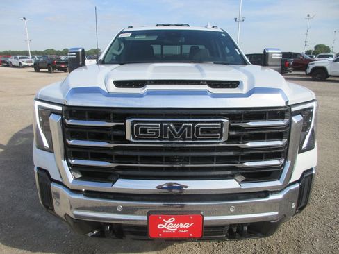 New 2026 GMC Sierra 2500 SLT w/ SLT Premium Package AWD/4WD image 12