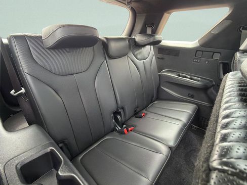 Used 2024 Hyundai Palisade Calligraphy AWD/4WD image 13