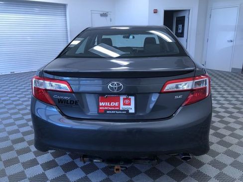 Used 2012 Toyota Camry SE w/ Preferred Accessory Pkg FWD image 14
