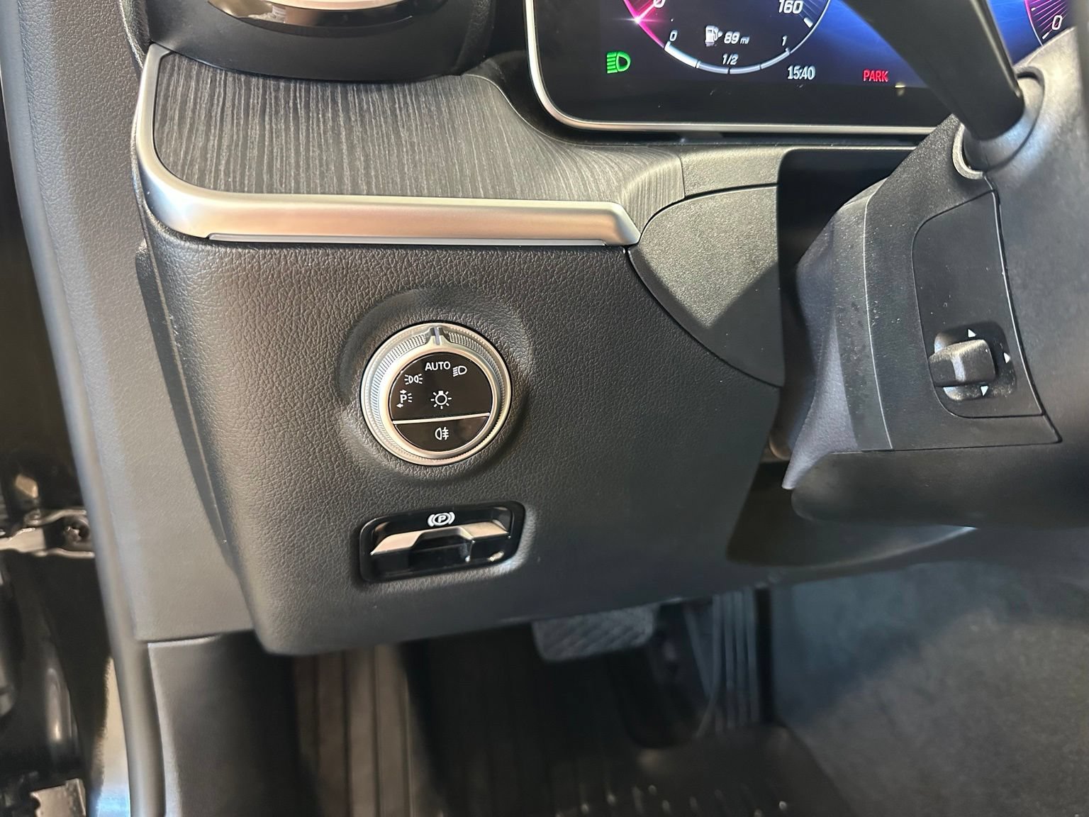 Used 2022 Mercedes-Benz C 300 4MATIC Sedan image 23