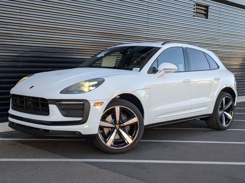 New 2026 Porsche Macan AWD/4WD image 1