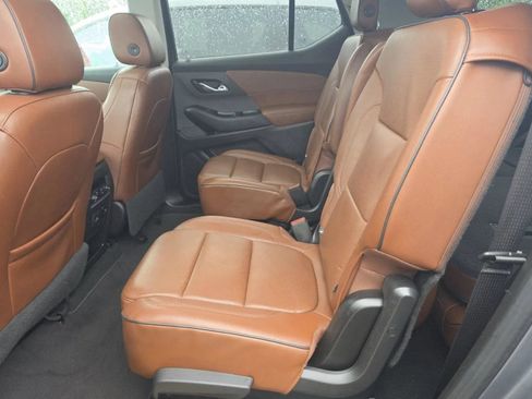 Used 2018 Chevrolet Traverse High Country AWD/4WD image 8