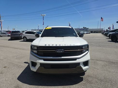 Used 2026 Ford Expedition Max King Ranch AWD/4WD image 10