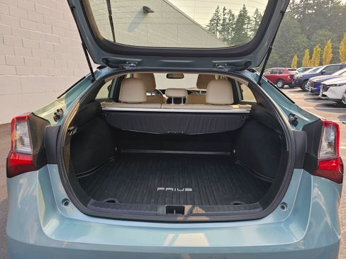 Used 2019 Toyota Prius XLE AWD/4WD image 18