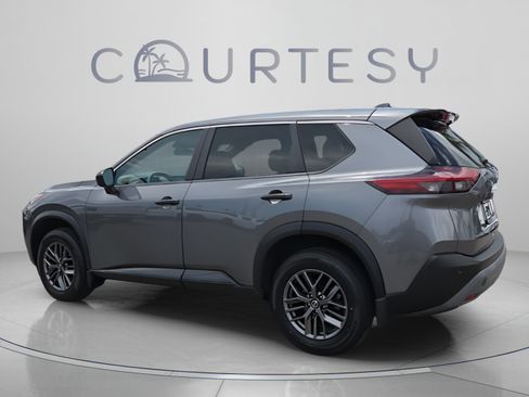 Used 2021 Nissan Rogue S AWD/4WD image 3