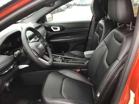 New 2026 Jeep Compass Limited w/ Sun, Sound & Navigation Group image 12