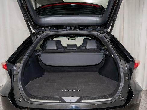 Used 2021 Toyota Venza XLE w/ Softex Package image 6