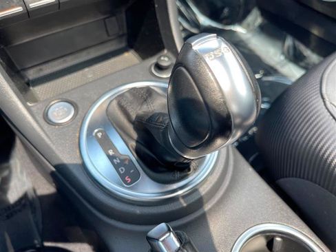 Used 2013 Volkswagen Beetle TDI FWD image 24