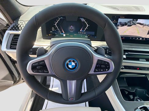 New 2026 BMW X5 xDrive50e w/ M Sport Package AWD/4WD image 40