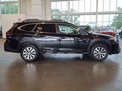 Certified 2024 Subaru Outback Premium w/ Popular Package #1 AWD/4WD image 10
