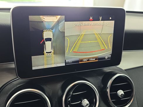 Used 2019 Mercedes-Benz GLC 350e 4MATIC image 22