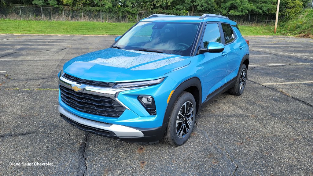 New 2026 Chevrolet TrailBlazer LT w/ LT Cold Weather Package FWD image 5