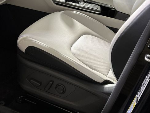 New 2026 Kia Sportage EX image 12