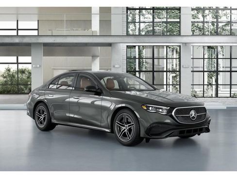 New 2026 Mercedes-Benz E 450 4MATIC Sedan image 11