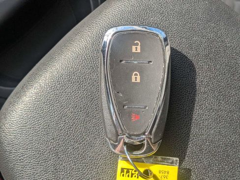 Used 2023 Chevrolet Equinox LS w/ LS Convenience Package FWD image 33