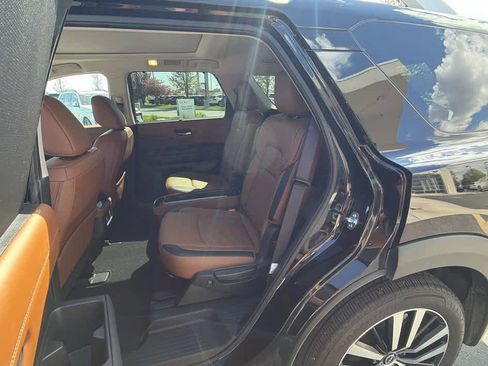 Used 2024 Nissan Pathfinder Platinum AWD/4WD image 22