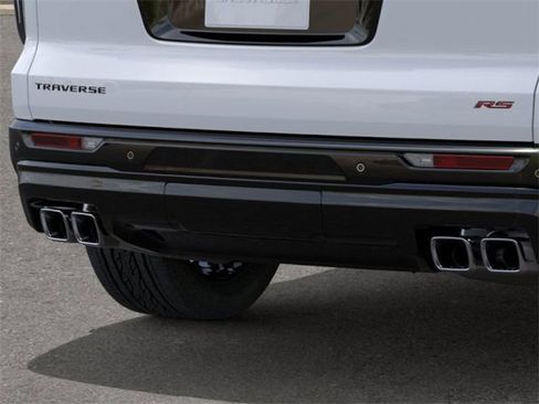 New 2026 Chevrolet Traverse RS w/ LPO, Floor Liner Package image 14