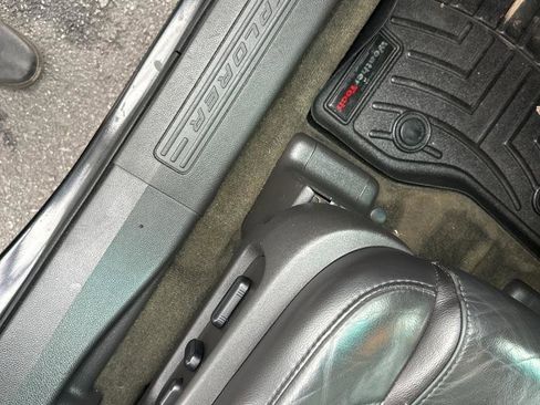 Used 2013 Ford Explorer XLT image 39