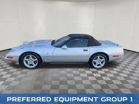 Used 1996 Chevrolet Corvette Convertible RWD image 4
