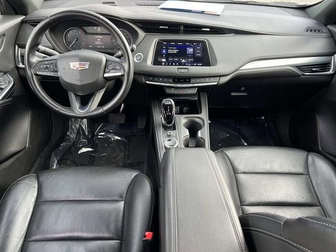 Used 2023 Cadillac XT4 Premium Luxury AWD/4WD image 3
