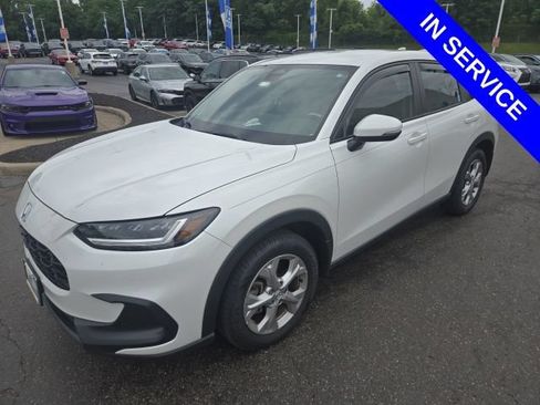 Used 2023 Honda HR-V LX image 3