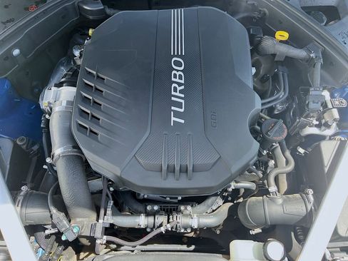 Used 2021 Genesis G70 3.3T RWD image 32