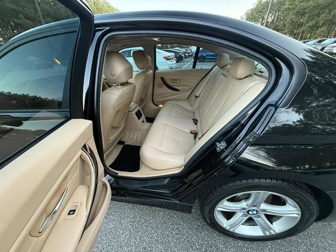 Used 2013 BMW 328i Sedan RWD image 11