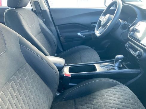 Used 2021 Nissan Kicks SV FWD image 7