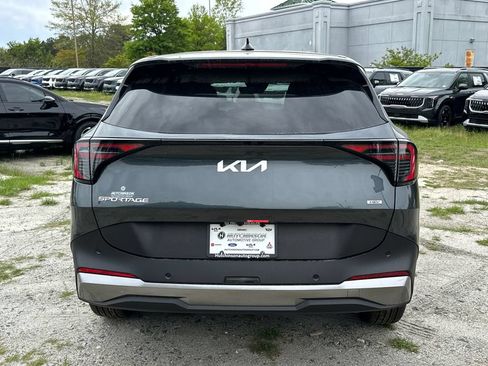 New 2026 Kia Sportage LX FWD image 6