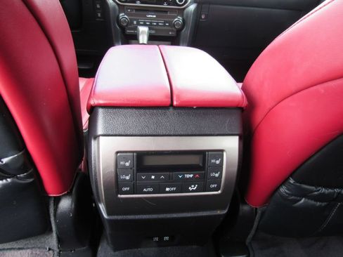 Used 2023 Lexus GX 460 Luxury w/ Accessory Package AWD/4WD image 22