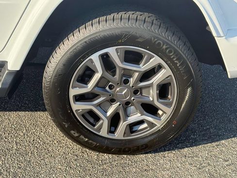 Used 2025 Mercedes-Benz G 550 image 8