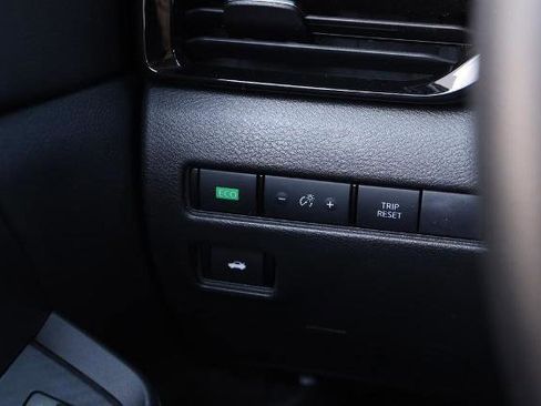 Used 2024 Nissan Sentra SV image 19