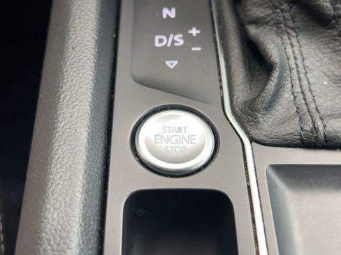 Used 2019 Volkswagen Atlas SE w/ Towing Package image 25