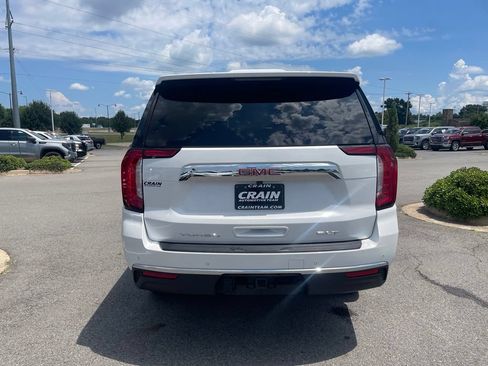 Used 2024 GMC Yukon XL SLT w/ SLT Premium Package AWD/4WD image 6