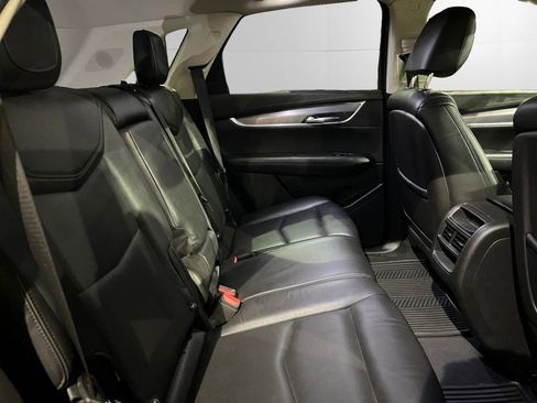 Used 2019 Cadillac XT5 Luxury image 18