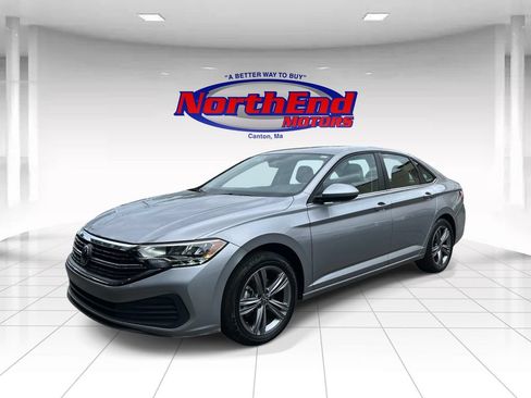 Used 2024 Volkswagen Jetta SE FWD image 5