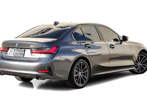 Used 2022 BMW 330i Sedan w/ Driving Assistance Package image 8
