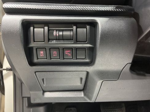 Certified 2023 Subaru Crosstrek 2.0i Premium AWD/4WD image 17