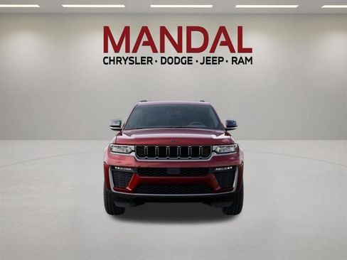New 2026 Jeep Grand Cherokee Limited w/ Limited Altitude Package RWD image 6
