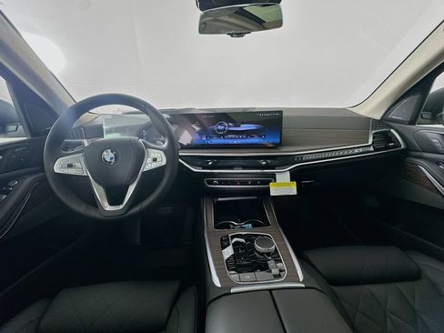 New 2027 BMW X7 xDrive40i w/ Premium Package AWD/4WD image 14