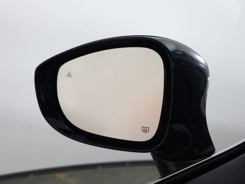 Used 2025 Chrysler Pacifica Select FWD image 42