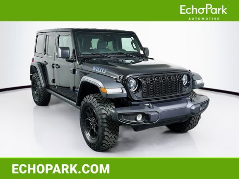 Used 2025 Jeep Wrangler Willys image 1