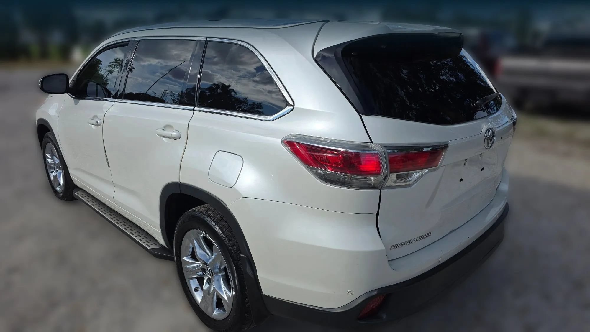 Used 2016 Toyota Highlander Limited FWD image 7