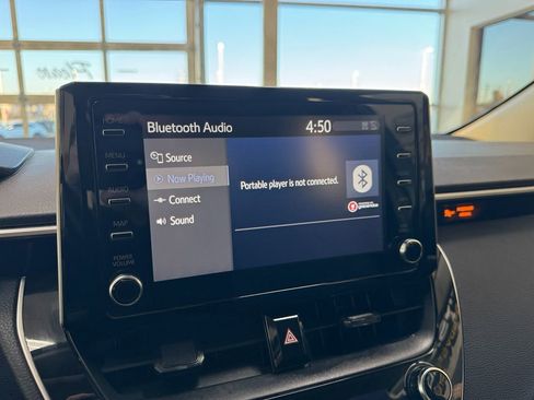 Used 2020 Toyota Corolla LE image 27