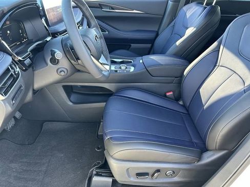 New 2026 INFINITI QX60 Sport w/ Dark Cargo Package image 21