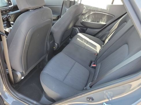 Used 2026 Hyundai Venue SE FWD image 22
