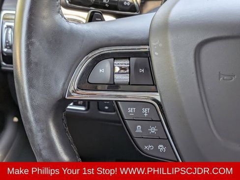 Used 2024 Lincoln Navigator Premiere AWD/4WD image 25